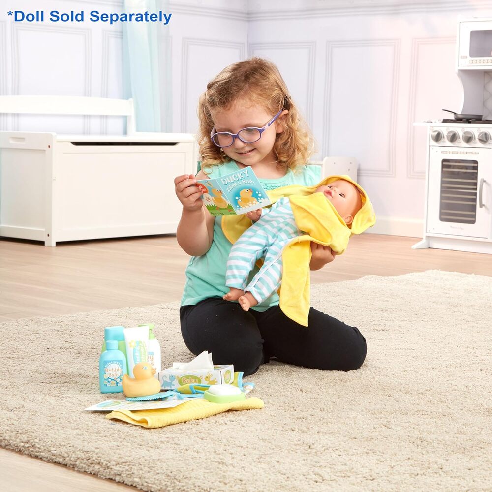 Melissa & Doug Mine to Love Changing & Bathtime Play Set for Dolls, (19 pcs) - Picture 3 of 4
